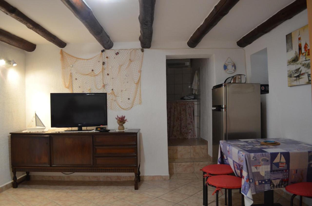 Apartment Stari Dvori Baška Exterior foto