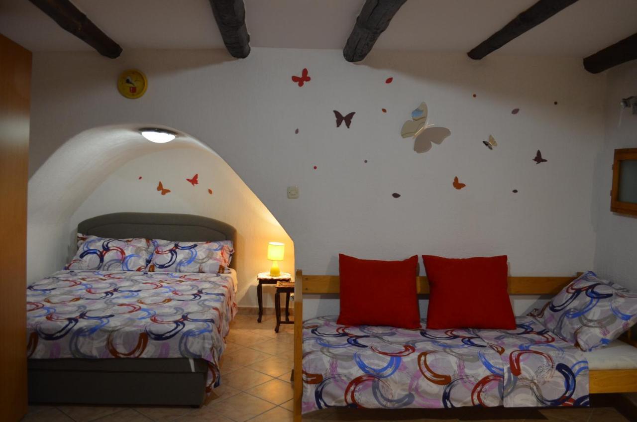Apartment Stari Dvori Baška Exterior foto