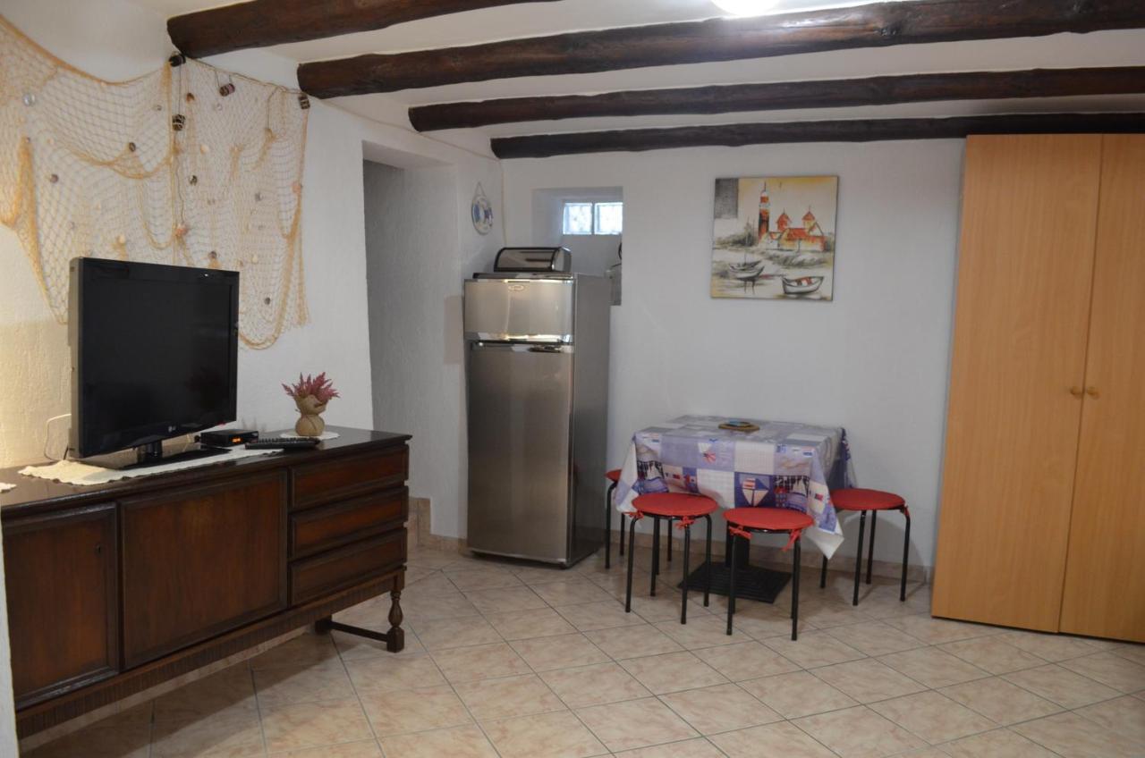 Apartment Stari Dvori Baška Exterior foto